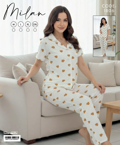 Kadın Ekru Kalp Desenli Kısa Kollu Pijama Takımı – Yumuşak Dokulu Rahat Ev Giyim Seti
